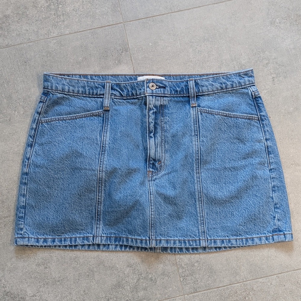 Abercrombie & Fitch High Rise Denim Mini Skirt Medium Wash Blue Womens Size 14